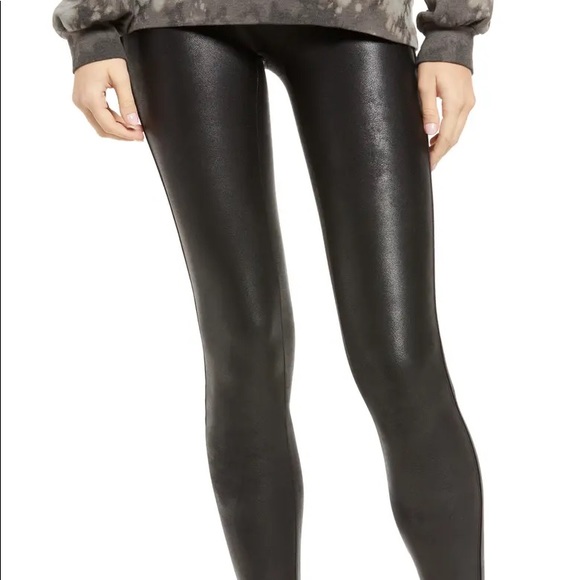 SPANX Faux Vegan Leather Leggings ICONIC - Picture 13 of 15